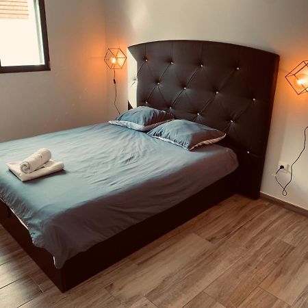 Bella Vista, parking gratuit, 5 min Auxerre Appartement Monéteau Buitenkant foto