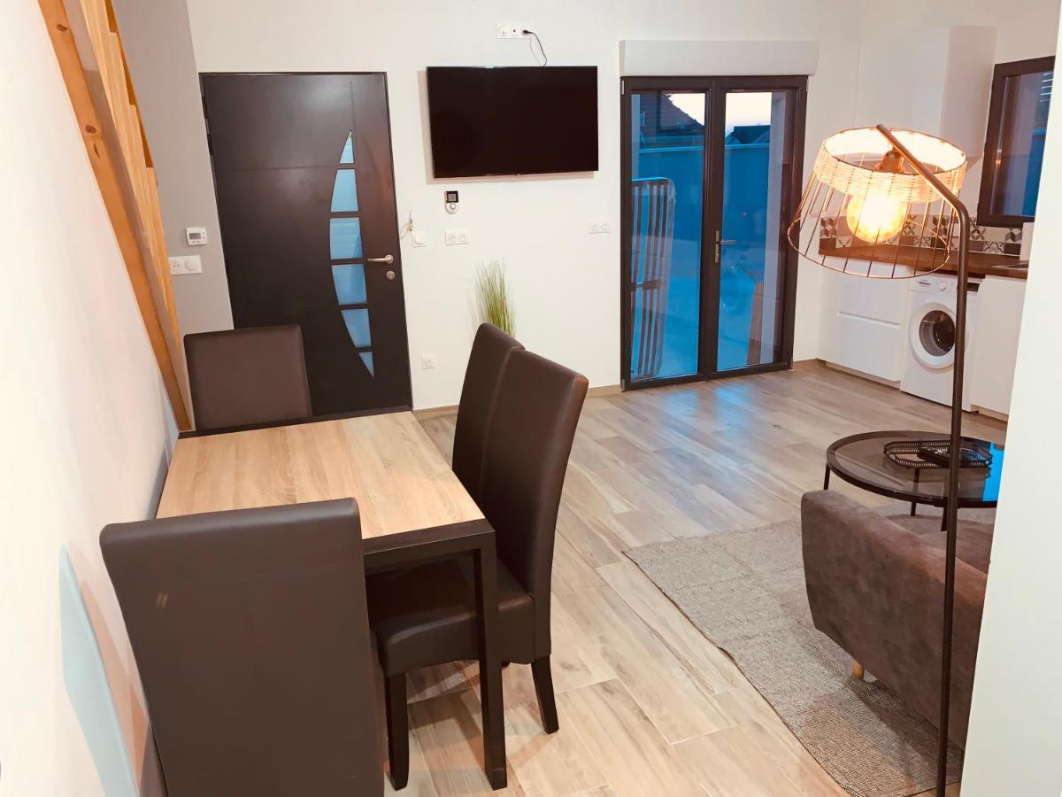 Bella Vista, parking gratuit, 5 min Auxerre Appartement Monéteau Buitenkant foto