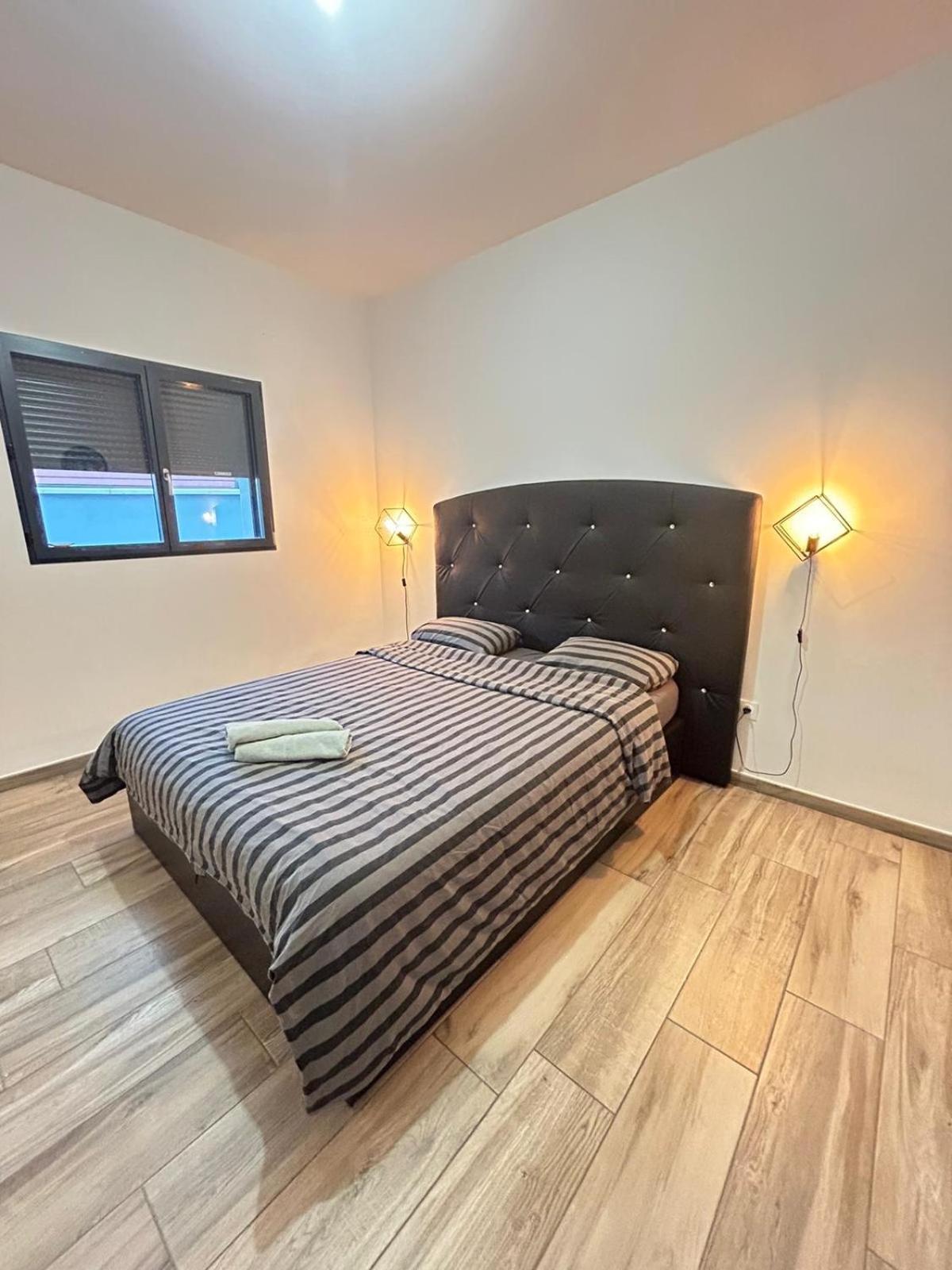 Bella Vista, parking gratuit, 5 min Auxerre Appartement Monéteau Buitenkant foto